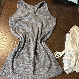 Athleta top